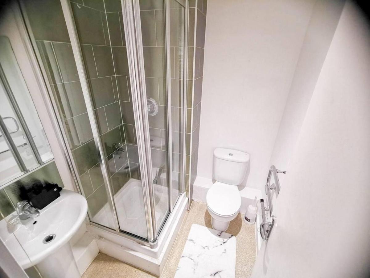 2-Bed Apartment Near City Centre Manchester Exterior foto